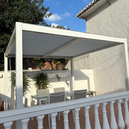 Lux 2 Kmr App Stella Blanca Met Zwembaden Airco En Zeezicht *